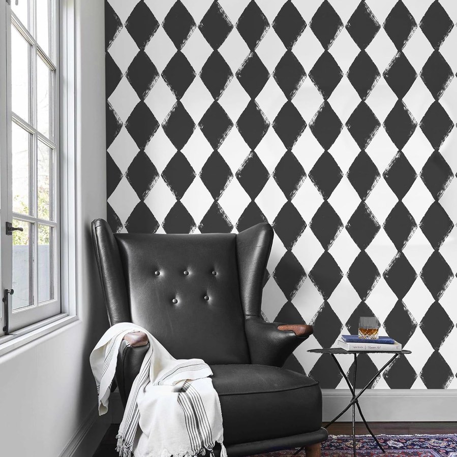 Black and white diamond harlequin wallpaper